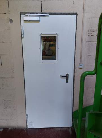 Installation d’une porte piétonne coupe-feu sur un site de logistique à AGEN