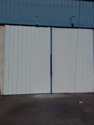 Remplacement de l’habillage sur deux portes coulissantes sur un site de stockage à BORDEAUX