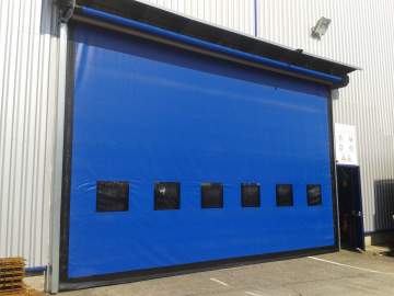 Installation d'une porte souple automatique à Colomiers