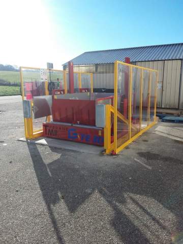 Installation d’une table élévatrice sécurisée pour un magasin à Toulouse